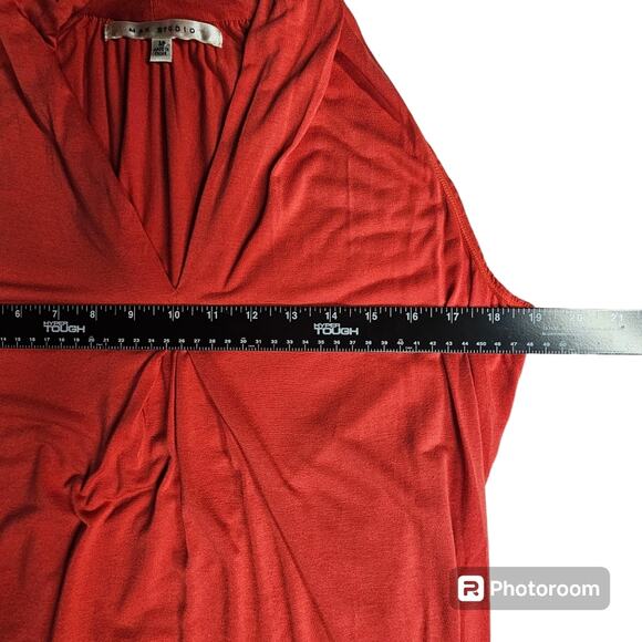 Max Studio Sleeveless V-Neck Top with Elastic Waist Women's Size Medium - Picture 9 of 10